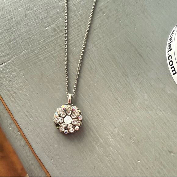 Mariana Swarovski Crystal Guardian Angel Pendant Necklace - Picture 8 of 15